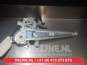 Toyota Verso-S Ruitmechaniek 4Deurs rechts-achter O291815 foto 2