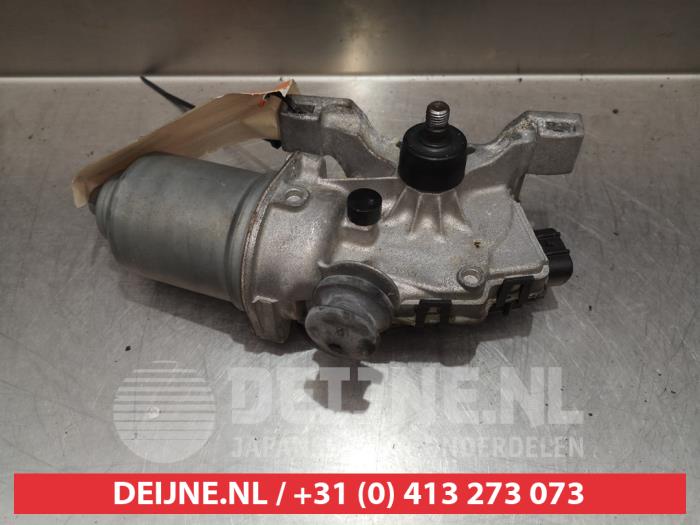 Toyota Verso-S Scheibenwischermotor vorne O349468