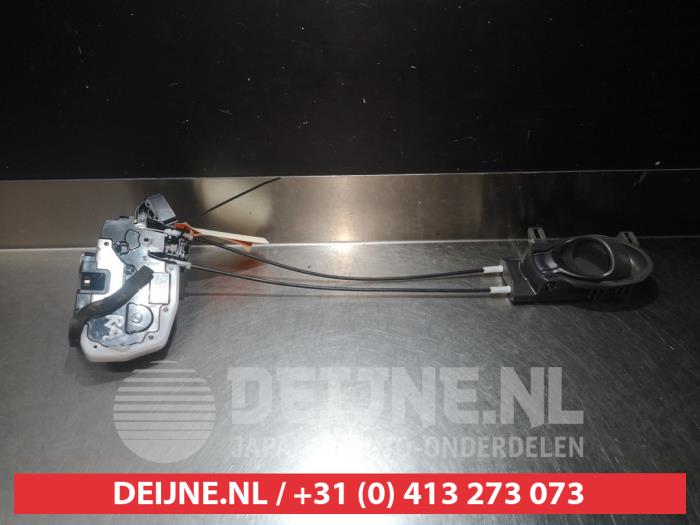 Nissan Micra Deurslot Mechaniek 4Deurs rechts-achter O281498