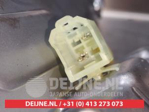 Daihatsu Trevis Scheibenwischermotor hinten O301299 foto 4