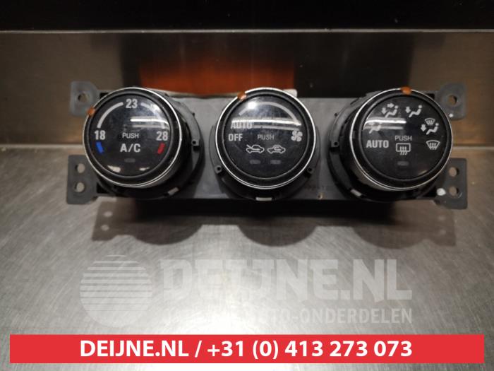 Suzuki Liana Kachel Bedieningspaneel O306213