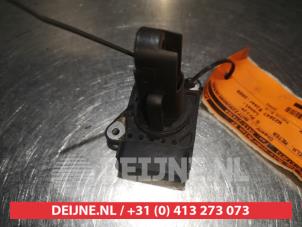 Gebruikte Luchthoeveelheidsmeter Toyota Hilux IV 3.0 D4-D 16V 4x4 Prijs € 30,00 Margeregeling aangeboden door V.Deijne Jap.Auto-onderdelen BV