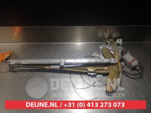 Toyota Previa Ruitmechaniek 4Deurs links-achter O290884 foto 2