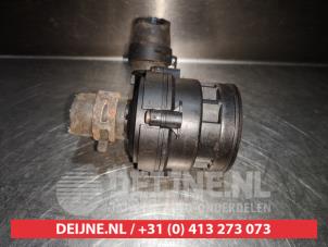 Nissan Qashqai Waterpomp O347981 foto 3