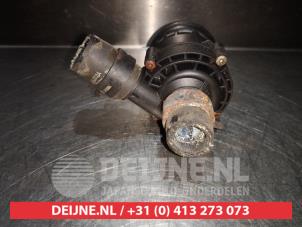 Nissan Qashqai Waterpomp O347981 foto 2