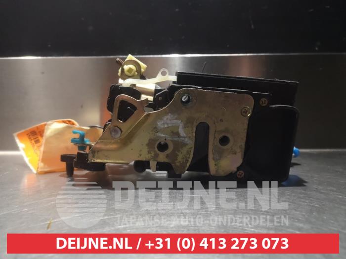 Chevrolet Nubira Deurslot Mechaniek 4Deurs links-achter O279951
