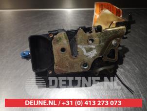 Chevrolet Nubira Türschlossmechanik 4-türig links hinten O279951 foto 2