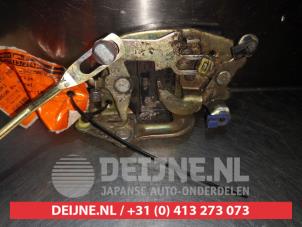 Suzuki Wagon R+ Deurslot Mechaniek 4Deurs links-voor O279806 foto 3