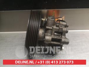 Mitsubishi Lancer Power steering pump O331488 photo 2