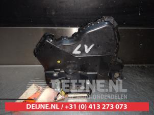 Daihatsu Terios Door lock mechanism 4-door, front left O279761 photo 2