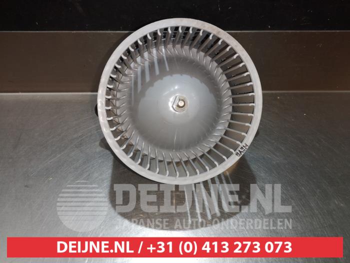 Kia Venga Kachel Ventilatiemotor O367104