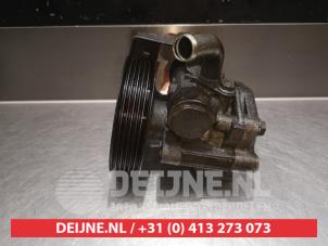 Mitsubishi Grandis Lenkkraftverstärker Pumpe O331671 foto 2
