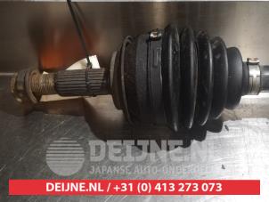 Toyota Yaris Front drive shaft, left O318634 photo 2