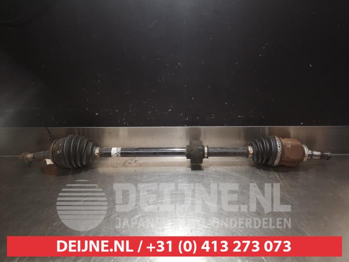 Toyota Yaris Front drive shaft, right O320122