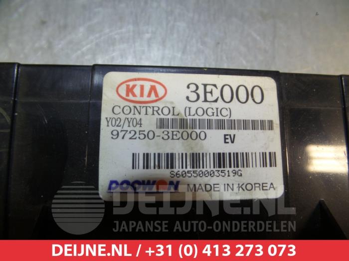 Kia Sorento Kachel Bedieningspaneel O305849