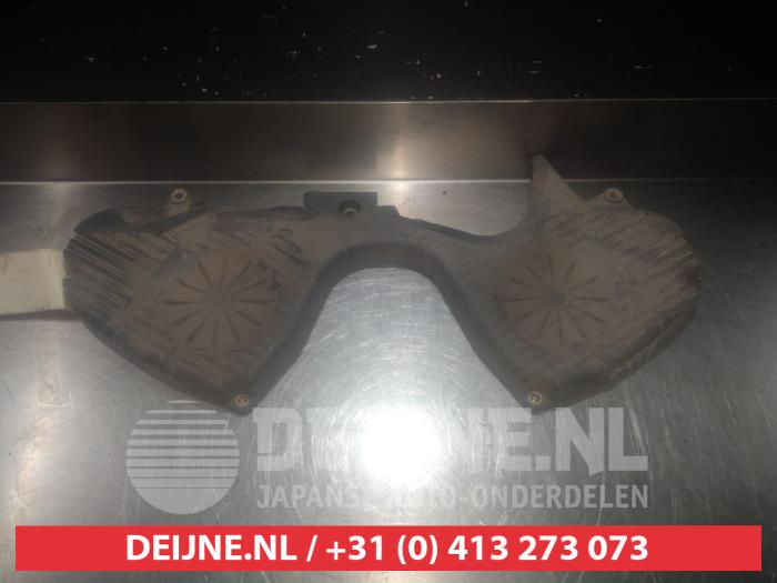 Gebruikte Distributiedeksel Hyundai Santa Fe I 2.7 V6 24V 4x4 Autom. Prijs € 35,00 Margeregeling aangeboden door V.Deijne Jap.Auto-onderdelen BV