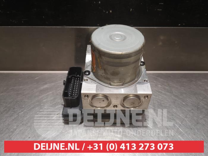 Gebruikte ABS Pomp Hyundai i30 (GDHB5) 1.6 CRDi Blue Drive 16V VGT Prijs € 75,00 Margeregeling aangeboden door V.Deijne Jap.Auto-onderdelen BV