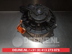 Hyundai I30 Heating and ventilation fan motor O366909 photo 2