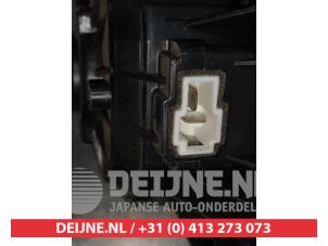 Hyundai I30 Heating and ventilation fan motor O366909 photo 3