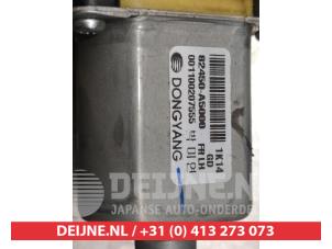 Hyundai I30 Door window motor O292063 photo 3