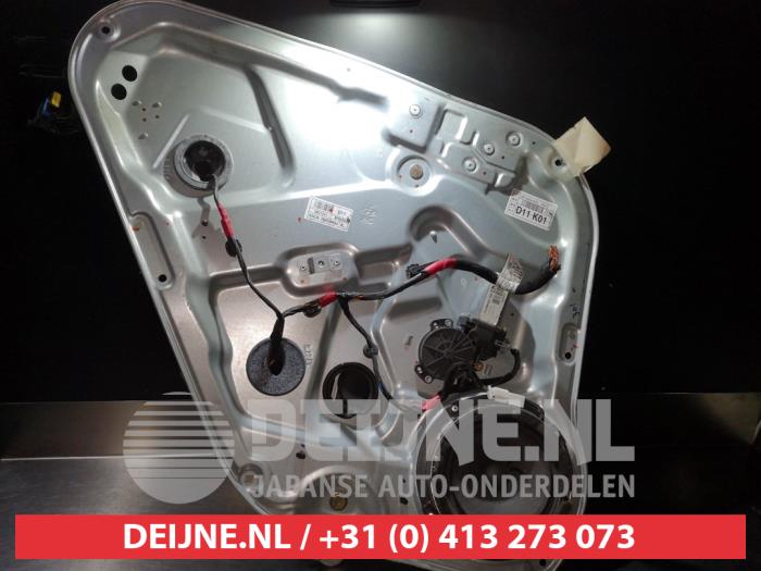Hyundai Santafe Ruitmechaniek 4Deurs links-achter O290363