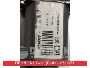Hyundai Santafe Fenstermechanik 4-türig links hinten O290363 foto 3