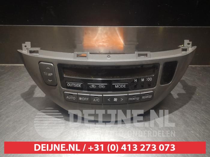 Toyota Previa Heater control panel O306281