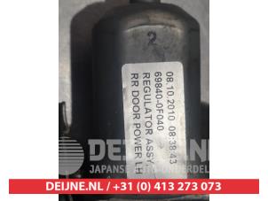 Toyota Verso Ruitmechaniek 4Deurs links-achter O290970 foto 3