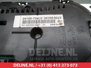 Suzuki Swift Kilometerteller KM O305056 foto 2