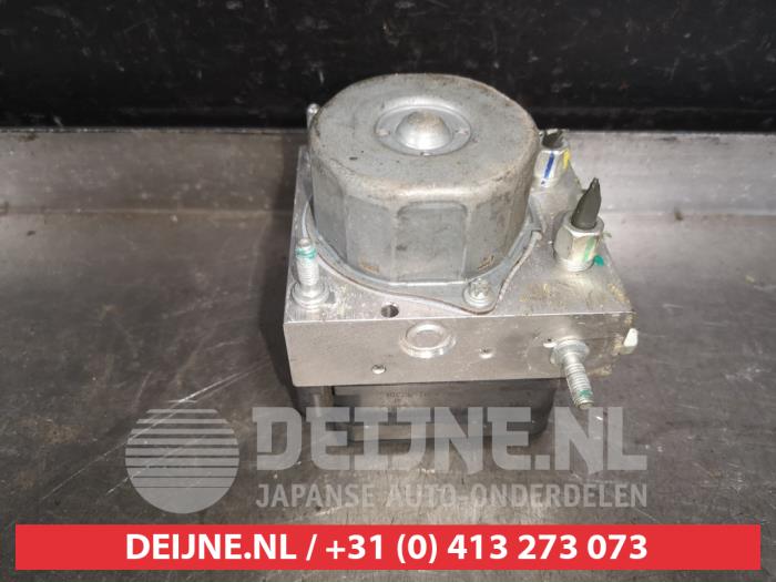 Gebruikte ABS Pomp Nissan Micra (K13) 1.2 12V Prijs € 125,00 Margeregeling aangeboden door V.Deijne Jap.Auto-onderdelen BV