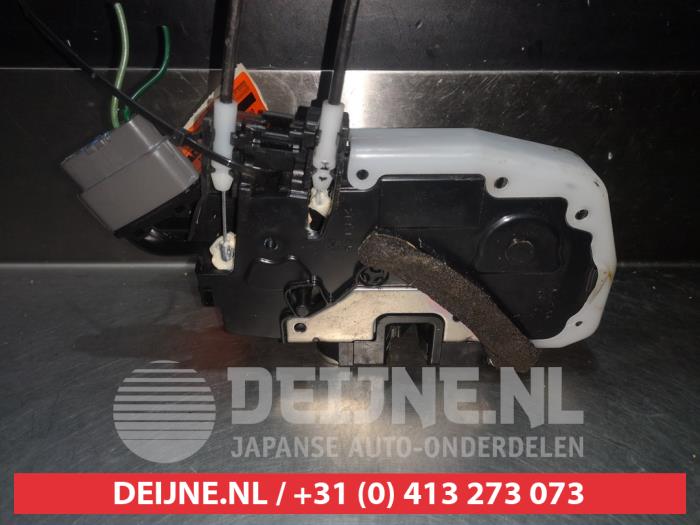 Nissan Micra Deurslot Mechaniek 4Deurs rechts-achter O281499