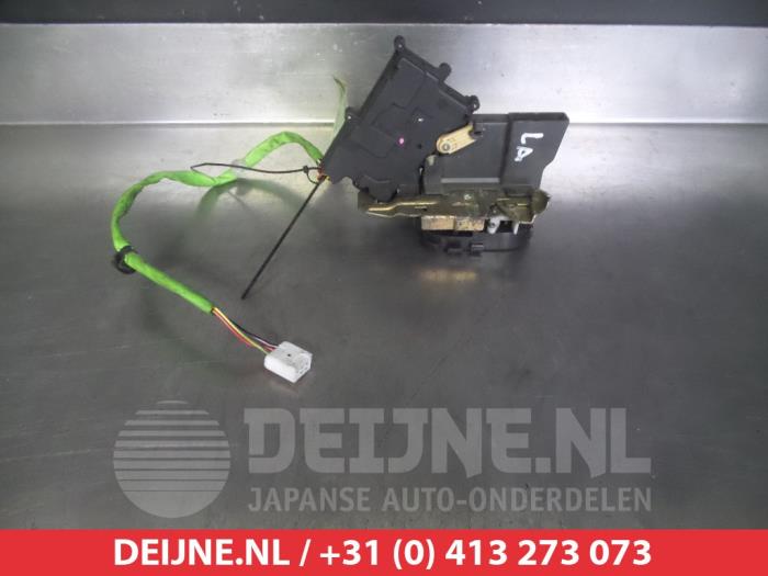 Mazda Premacy Türschlossmechanik 4-türig links hinten O279995