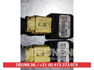 Hyundai I30 Airbag sensor O334380 photo 4