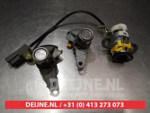 Hyundai Coupe Schlossset Zylinder (komplett) O277939 foto 2