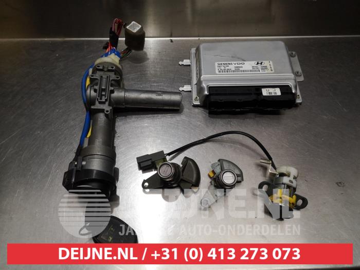 Hyundai Coupe Kontaktslot+Sleutel O334915