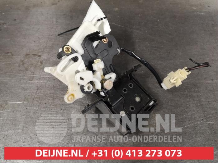 Mazda 3 Tailgate lock mechanism O296751