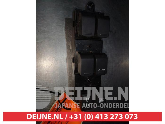 Suzuki Swift Combischakelaar ramen O312349