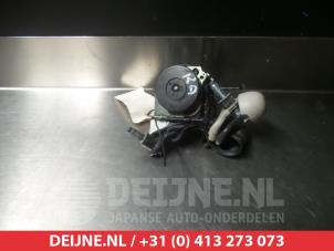Nissan Cube Veiligheidsgordel rechts-achter O315952 foto 2