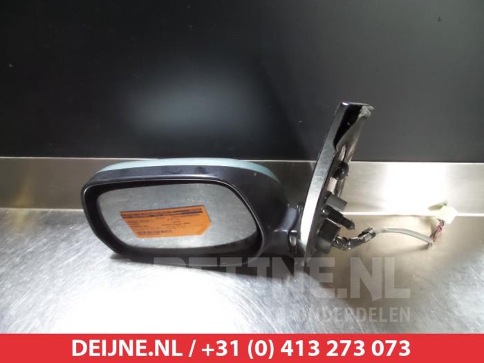Toyota Avensis Verso Außenspiegel links O282970