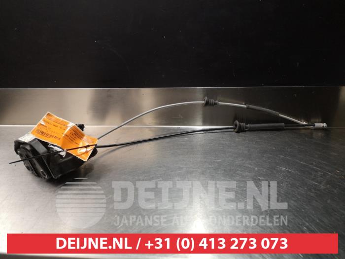 Kia Carens Deurslot Mechaniek 4Deurs links-achter O280240
