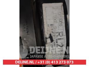 Kia Carens Türschlossmechanik 4-türig links hinten O280240 foto 3