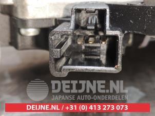 Mazda 3 Scheibenwischermotor hinten O300966 foto 3