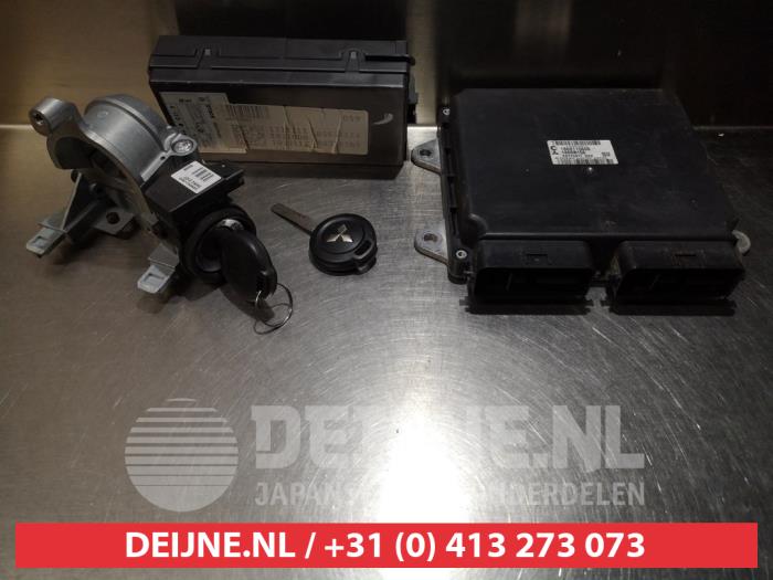 Gebruikte Computer Motormanagement Mitsubishi Colt (Z2/Z3) 1.3 16V Prijs € 125,00 Margeregeling aangeboden door V.Deijne Jap.Auto-onderdelen BV