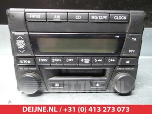 Gebruikte Radio Mazda MX-5 (NB18/35/8C) 1.6i 16V Prijs op aanvraag aangeboden door V.Deijne Jap.Auto-onderdelen BV