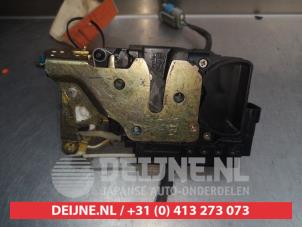 Daewoo Tacuma Türschlossmechanik 4-türig rechts vorne O280950 foto 3