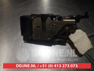 Daewoo Tacuma Türschlossmechanik 4-türig links hinten O280277 foto 3