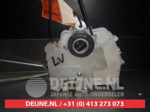 Gebruikte Deurslot Mechaniek 4Deurs links-voor Honda FR-V (BE) 2.2 i-CTDi 16V Prijs € 40,00 Margeregeling aangeboden door V.Deijne Jap.Auto-onderdelen BV