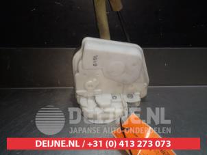 Mazda 3 Türschlossmechanik 4-türig rechts hinten O281311 foto 2