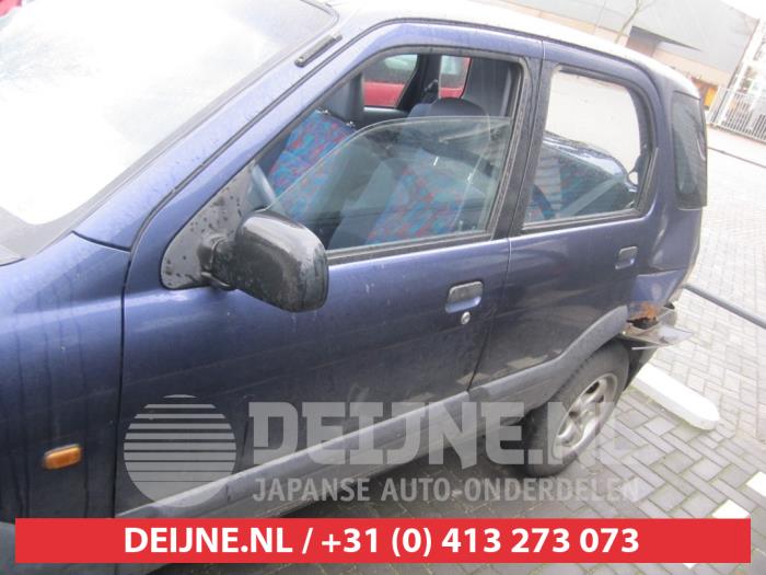 Daihatsu Terios Portier 4Deurs links-voor O272704