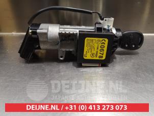 Chevrolet Aveo Ignition lock + key O334609 photo 2